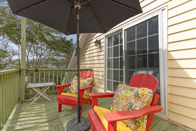 116 Periwinkle Drive West, Emerald Isle, NC 28594