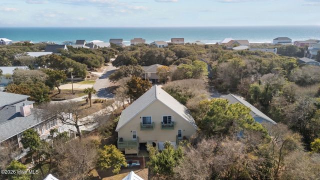 116 Periwinkle Drive West, Emerald Isle, NC 28594