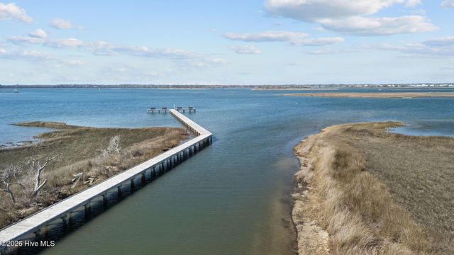 116 Periwinkle Drive West, Emerald Isle, NC 28594