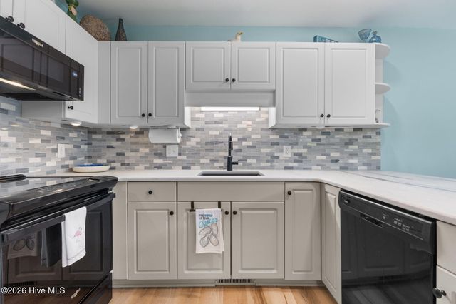 116 Periwinkle Drive West, Emerald Isle, NC 28594