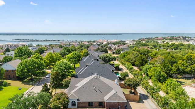 2945 Lago Vista Lane, Rockwall, TX 75032