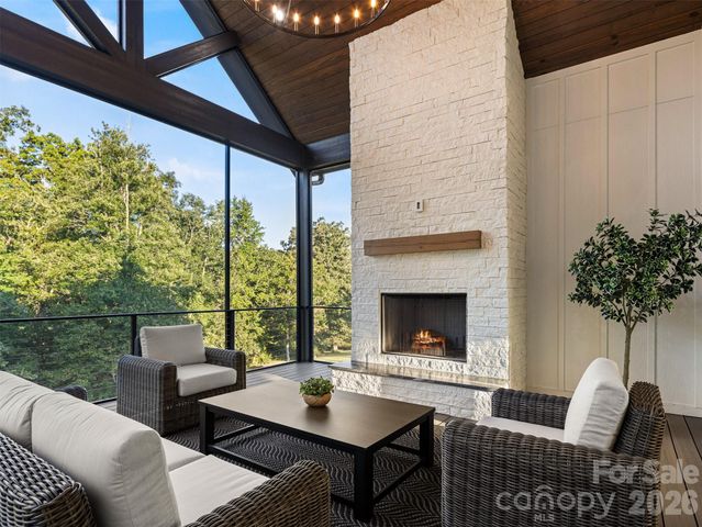 323 Chukar Way, Fletcher, NC 28732