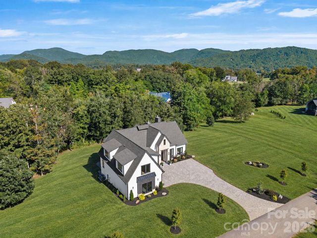323 Chukar Way, Fletcher, NC 28732