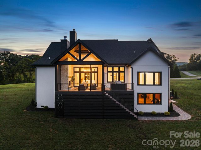 323 Chukar Way, Fletcher, NC 28732