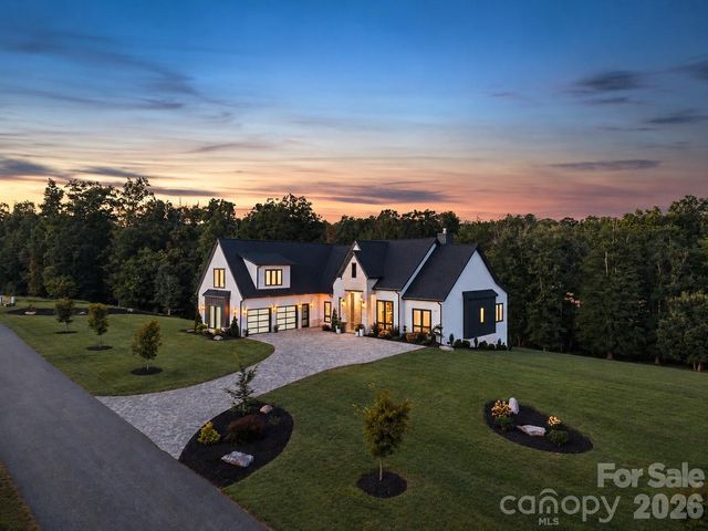 323 Chukar Way, Fletcher, NC 28732