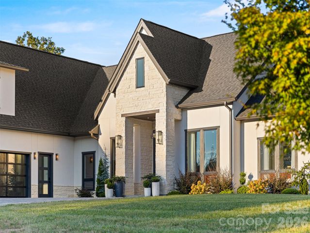 323 Chukar Way, Fletcher, NC 28732