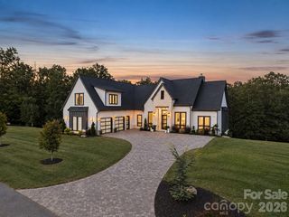 323 Chukar Way, Fletcher, NC 28732