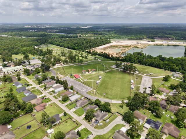 720 Red Oak Avenue, Crosby, TX 77532