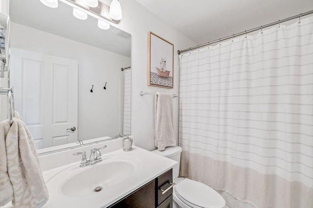 190 Third AVENUE, Fontana, WI 53125