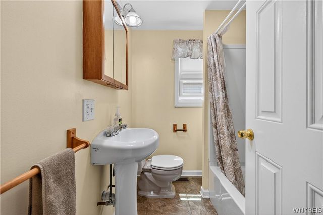 255 Roland Street, Cheektowaga, NY 14212