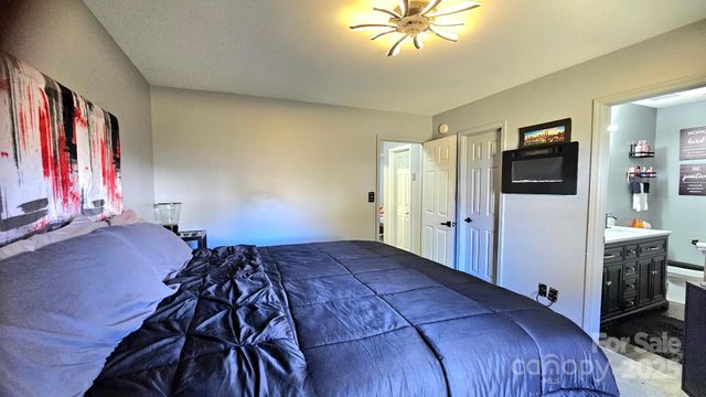 2761 Thistle Brook Drive, Concord, NC 28027