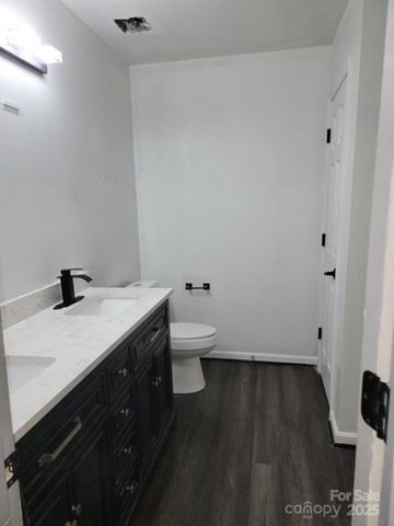 2761 Thistle Brook Drive, Concord, NC 28027