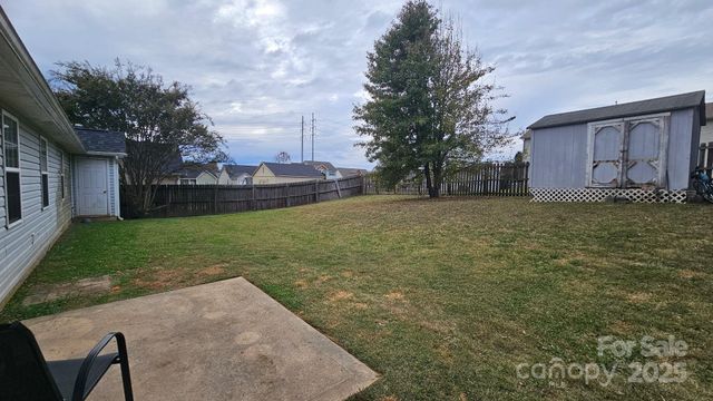 2761 Thistle Brook Drive, Concord, NC 28027