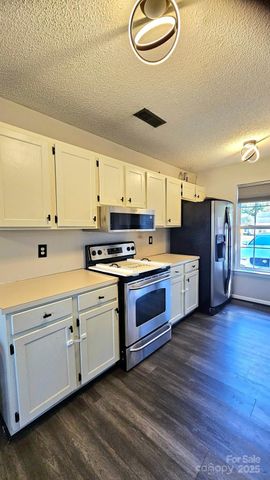 2761 Thistle Brook Drive, Concord, NC 28027