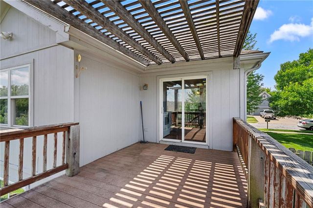 920 PUMPKIN RIDGE Street, Gardner, KS 66030