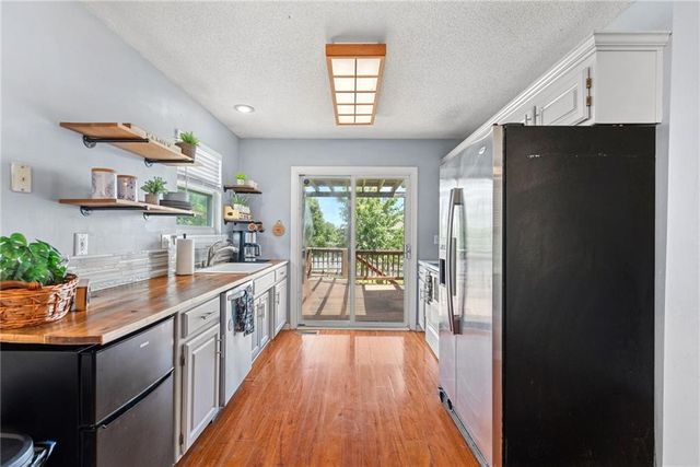 920 PUMPKIN RIDGE Street, Gardner, KS 66030