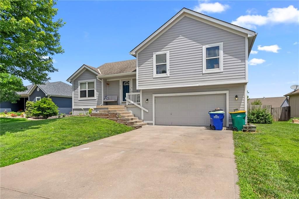 920 PUMPKIN RIDGE Street, Gardner, KS 66030