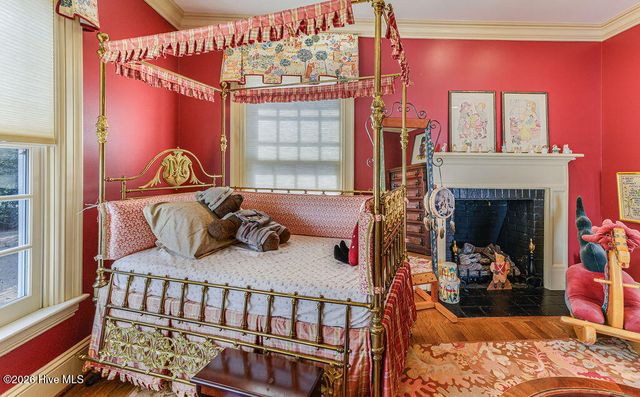 200 Hollycrest Drive, Pinehurst, NC 28374