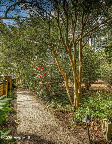 200 Hollycrest Drive, Pinehurst, NC 28374