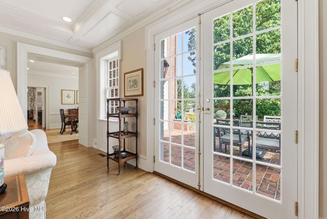 200 Hollycrest Drive, Pinehurst, NC 28374