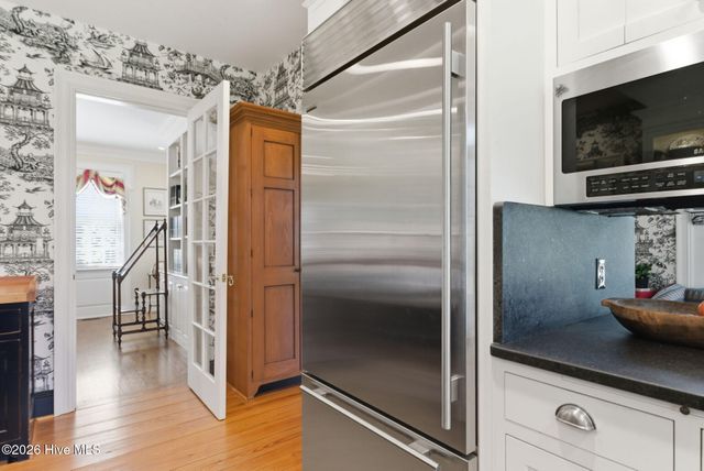 200 Hollycrest Drive, Pinehurst, NC 28374