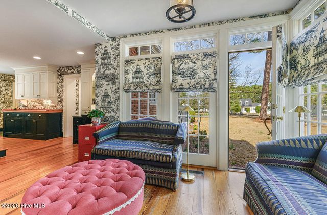 200 Hollycrest Drive, Pinehurst, NC 28374