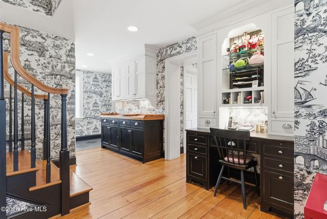 200 Hollycrest Drive, Pinehurst, NC 28374