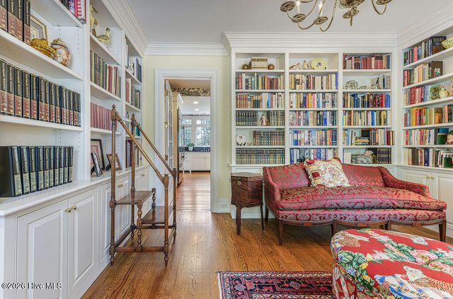 200 Hollycrest Drive, Pinehurst, NC 28374