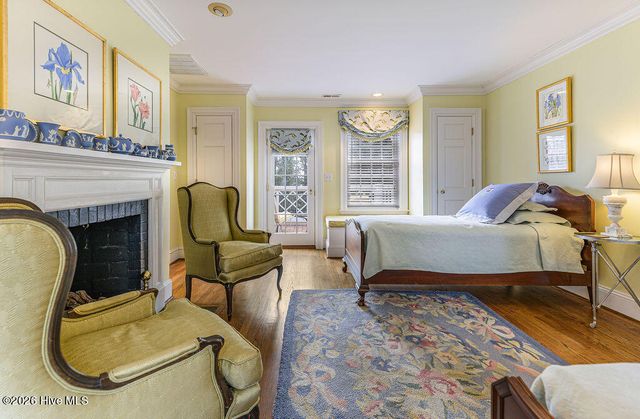 200 Hollycrest Drive, Pinehurst, NC 28374