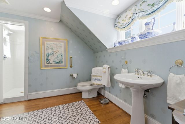 200 Hollycrest Drive, Pinehurst, NC 28374
