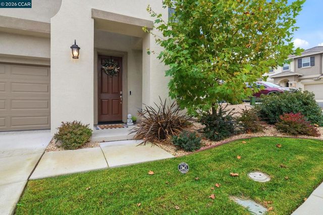 5227 Waterleaf Ln, Fairfield, CA 94534