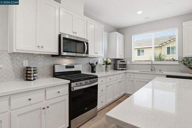 5227 Waterleaf Ln, Fairfield, CA 94534