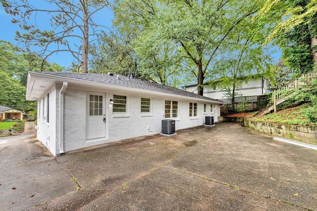 551 Wimbledon Road B, Atlanta, GA 30324