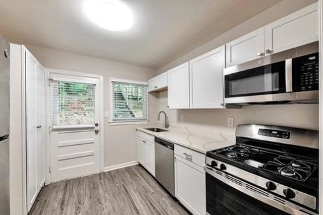 551 Wimbledon Road B, Atlanta, GA 30324