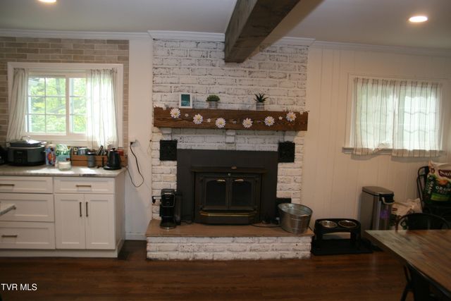 321 Baron Drive, Johnson City, TN 37601