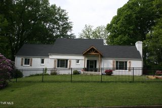 321 Baron Drive, Johnson City, TN 37601