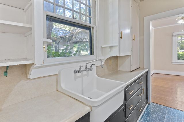 311 NW A Street, Grants Pass, OR 97526