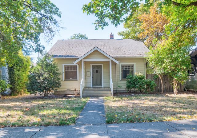 311 NW A Street, Grants Pass, OR 97526