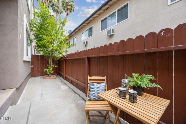 49 N Parkwood Avenue 10, Pasadena, CA 91107