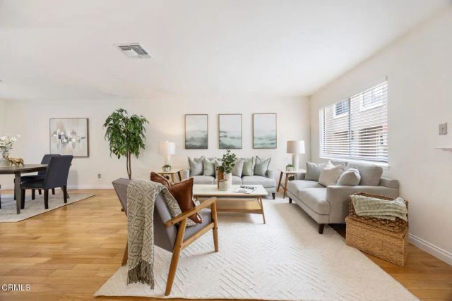 49 N Parkwood Avenue 10, Pasadena, CA 91107