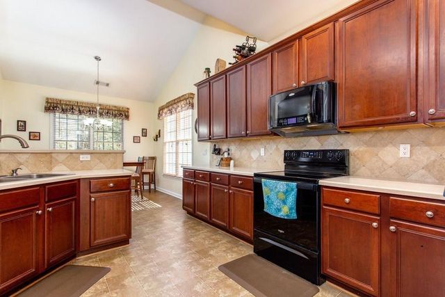 2870 Chadbourne Trail, Alpharetta, GA 30004