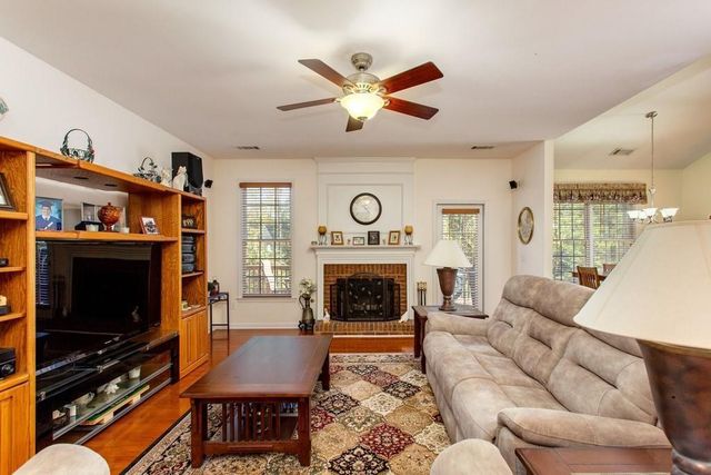 2870 Chadbourne Trail, Alpharetta, GA 30004