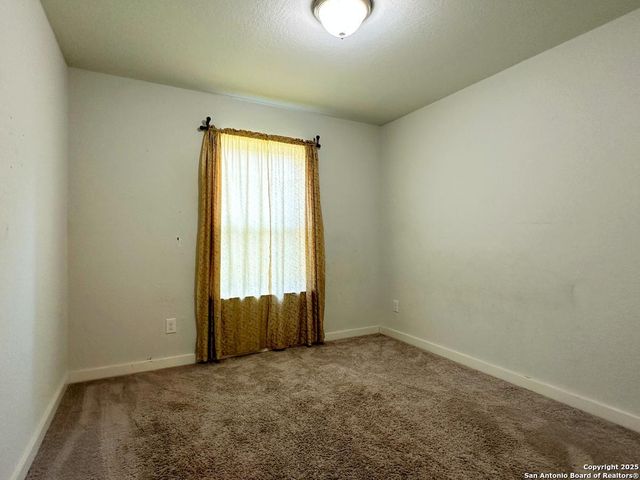 3906 Glenloch Way, Converse, TX 78109