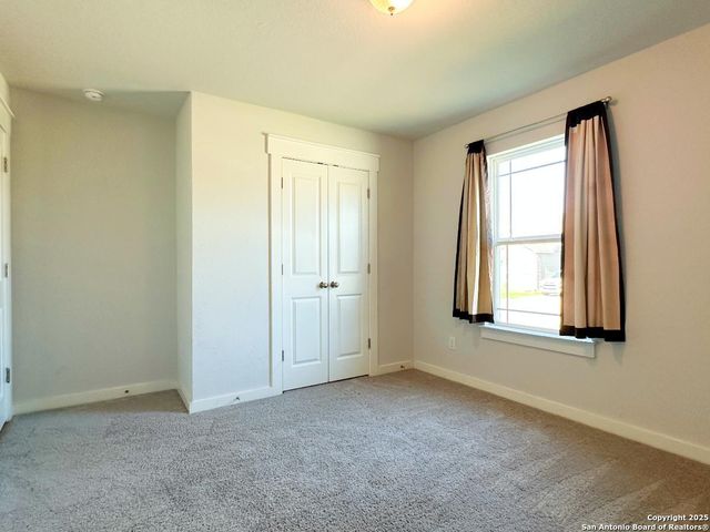 3906 Glenloch Way, Converse, TX 78109
