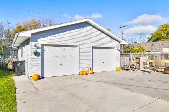 4309 10TH STREET, Menominee, MI 49858