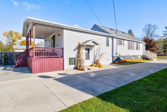 4309 10TH STREET, Menominee, MI 49858