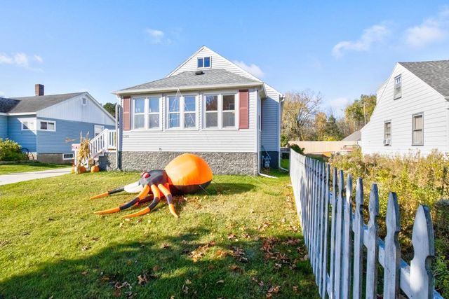 4309 10TH STREET, Menominee, MI 49858