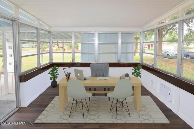 3903 VIA DE LA REINA, Jacksonville, FL 32217