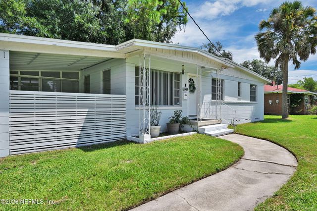 3903 VIA DE LA REINA, Jacksonville, FL 32217