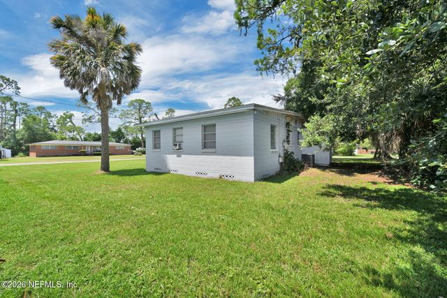 3903 VIA DE LA REINA, Jacksonville, FL 32217